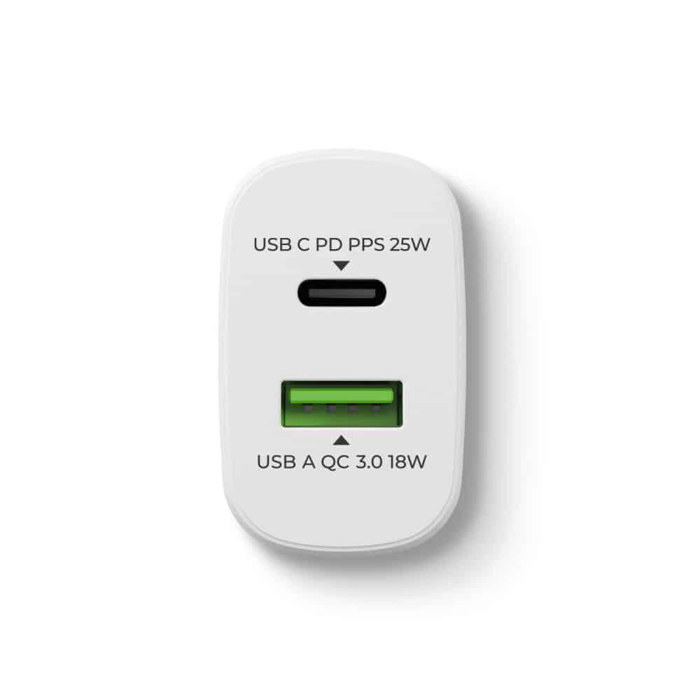 Prio Fast Charge stenski polnilec 25W PD PPS (USB C)+QC 3.0 (USB A) bel