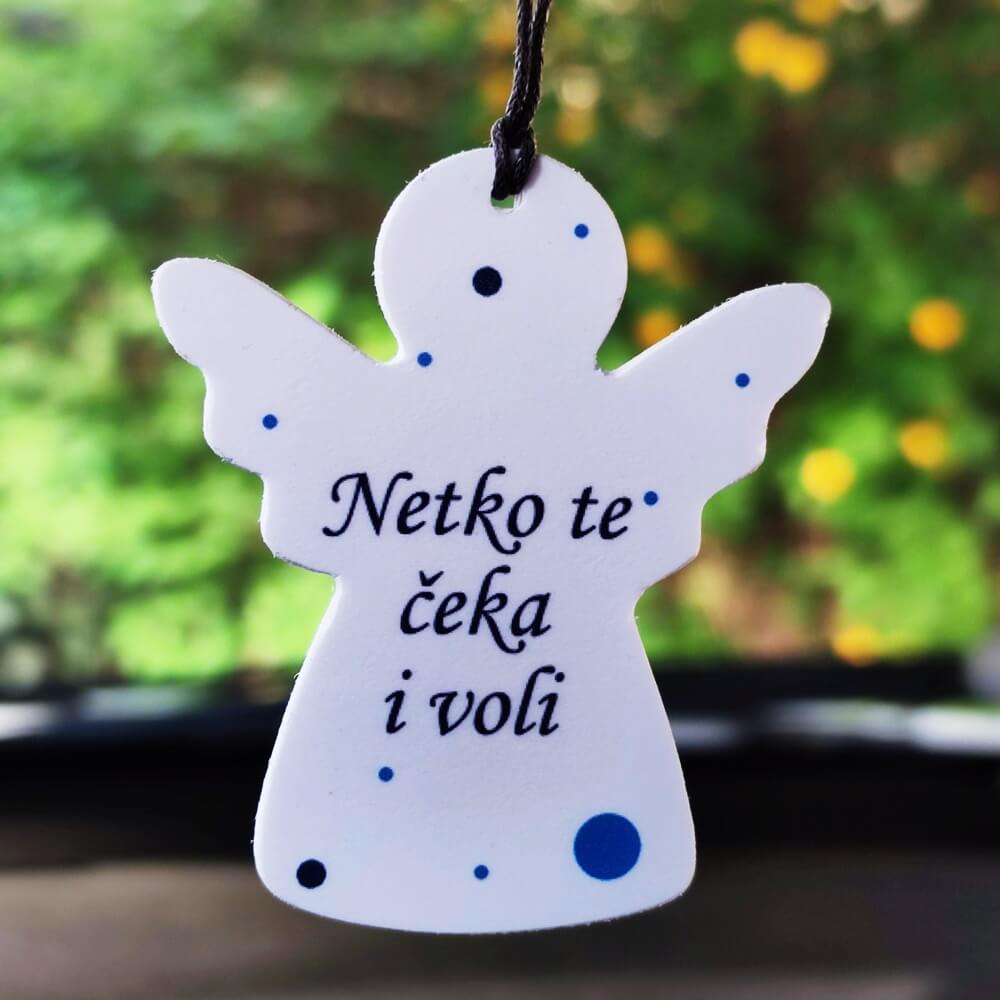Obesek za avto - ANGEL Vozi počasi Š1235