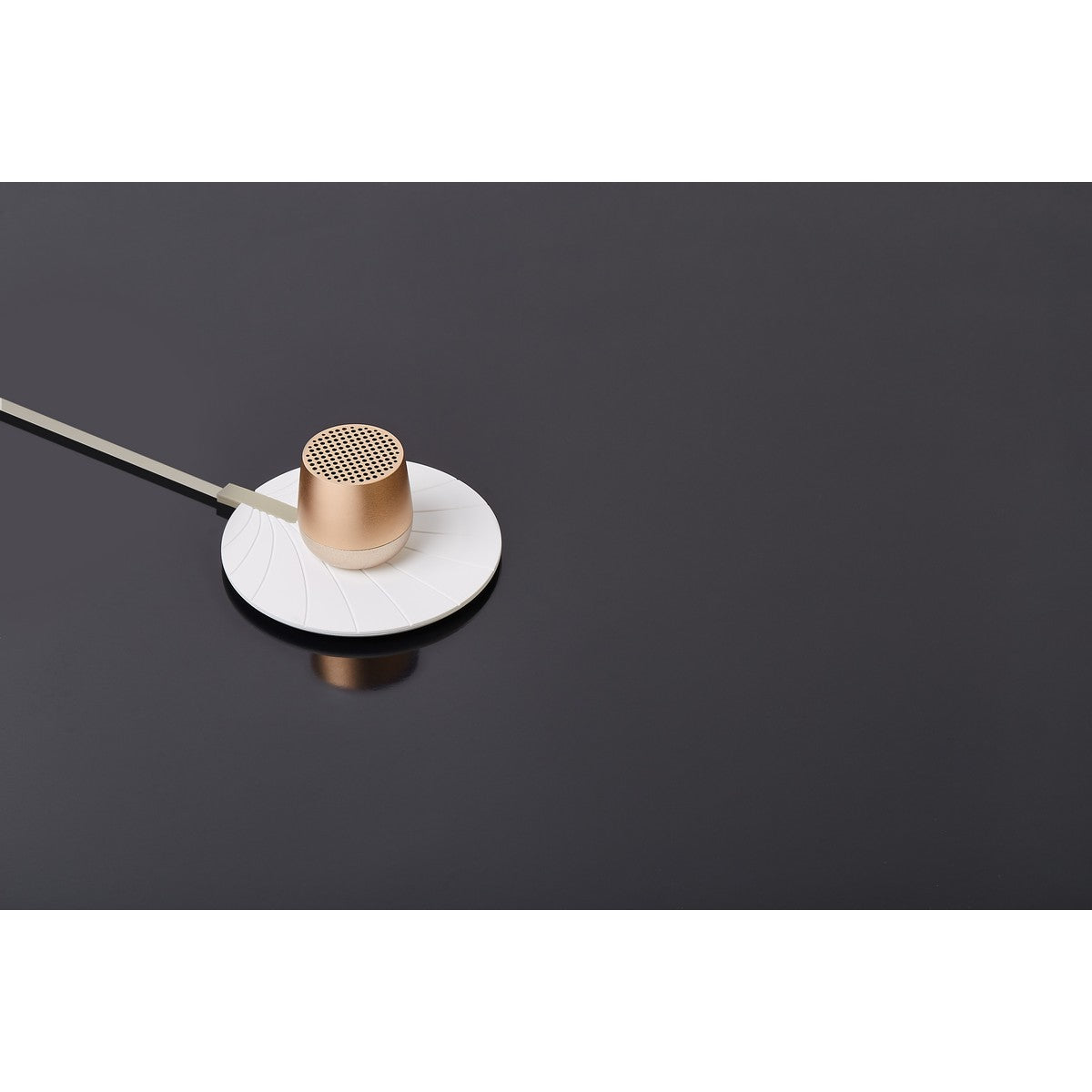 Lexon MINO+ Bluetooth Zvučnik - 3W - type c ili wireless punjenje ZLATNI