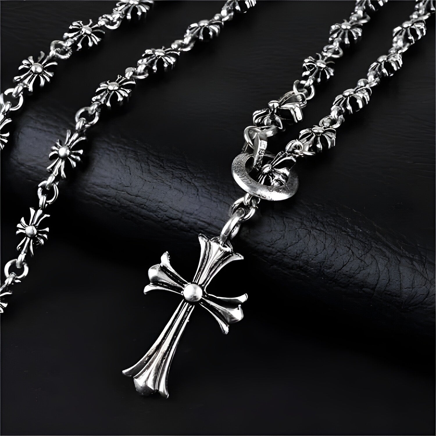Ogrlica GO-38451 Cross - Srebrna / 60cm / 3,9cm KP38451