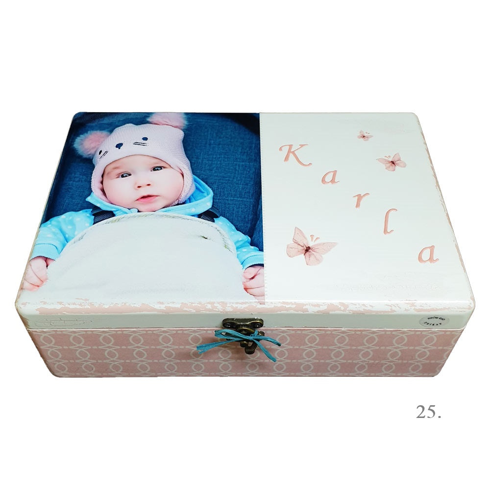 Škatla spominov, personalizirana z imenom - darilo za rojstvo, krst ali rojstni dan otroka - 25. 20x30x10cm - 18023