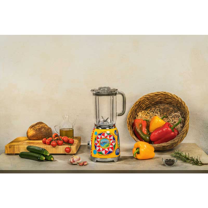 Smeg BLF01DGEU Blender