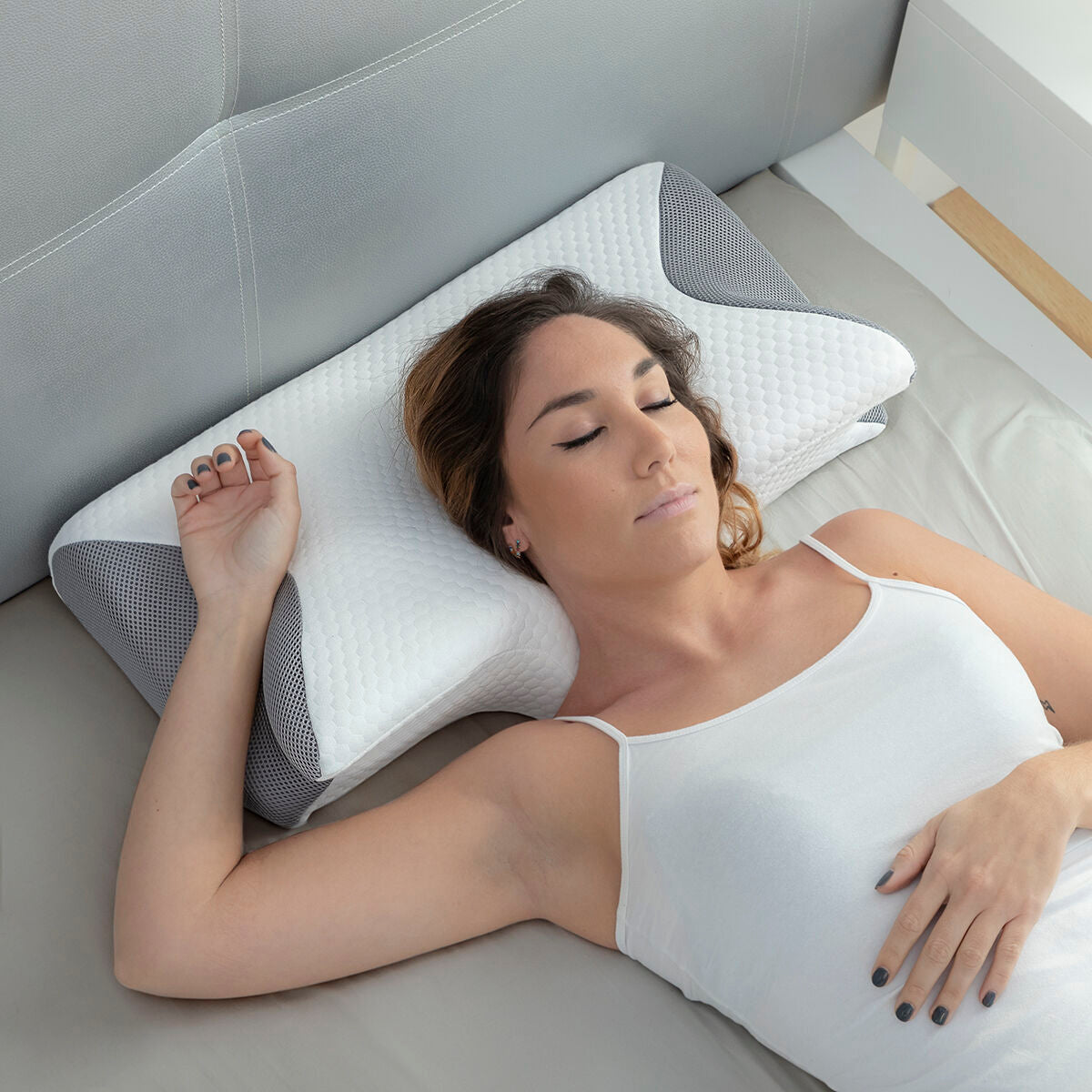 Viskoelastični vratni jastuk s ergonomskom konturom Conforti InnovaGoods