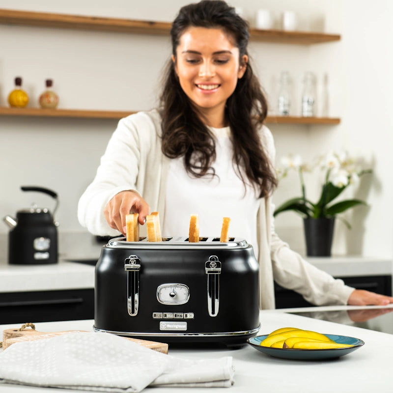 Westinghouse Retro Black 4 Slice toaster