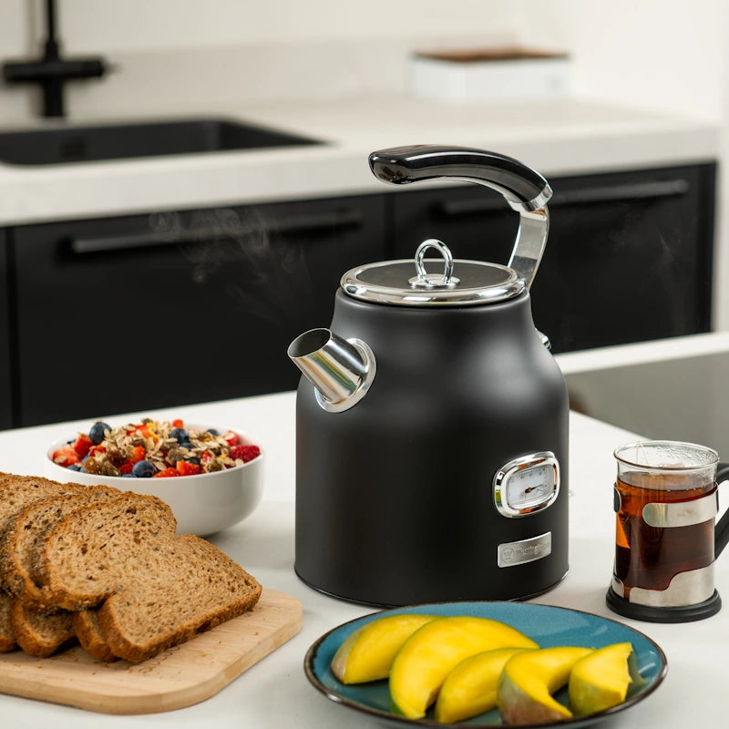 Westinghouse Retro Black Kettle