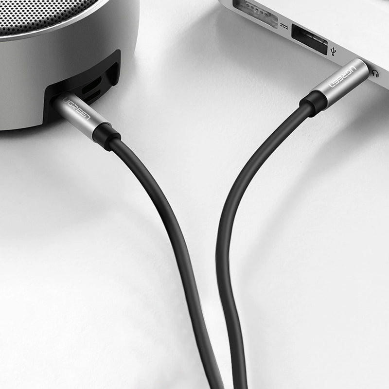 Ugreen 3.5 mm na 3.5 mm avdio kabel AV119, 300 cm, črn