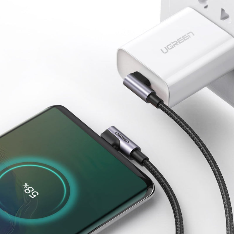 Ugreen USB-C na USB-C kabel US323 kotni 60W 3A 1m črn