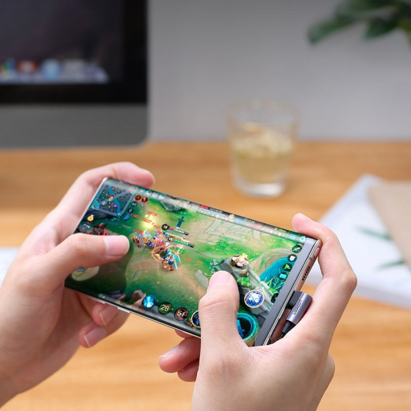 Ugreen USB-C na USB-C kabel US323 kotni 60W 3A 1m črn