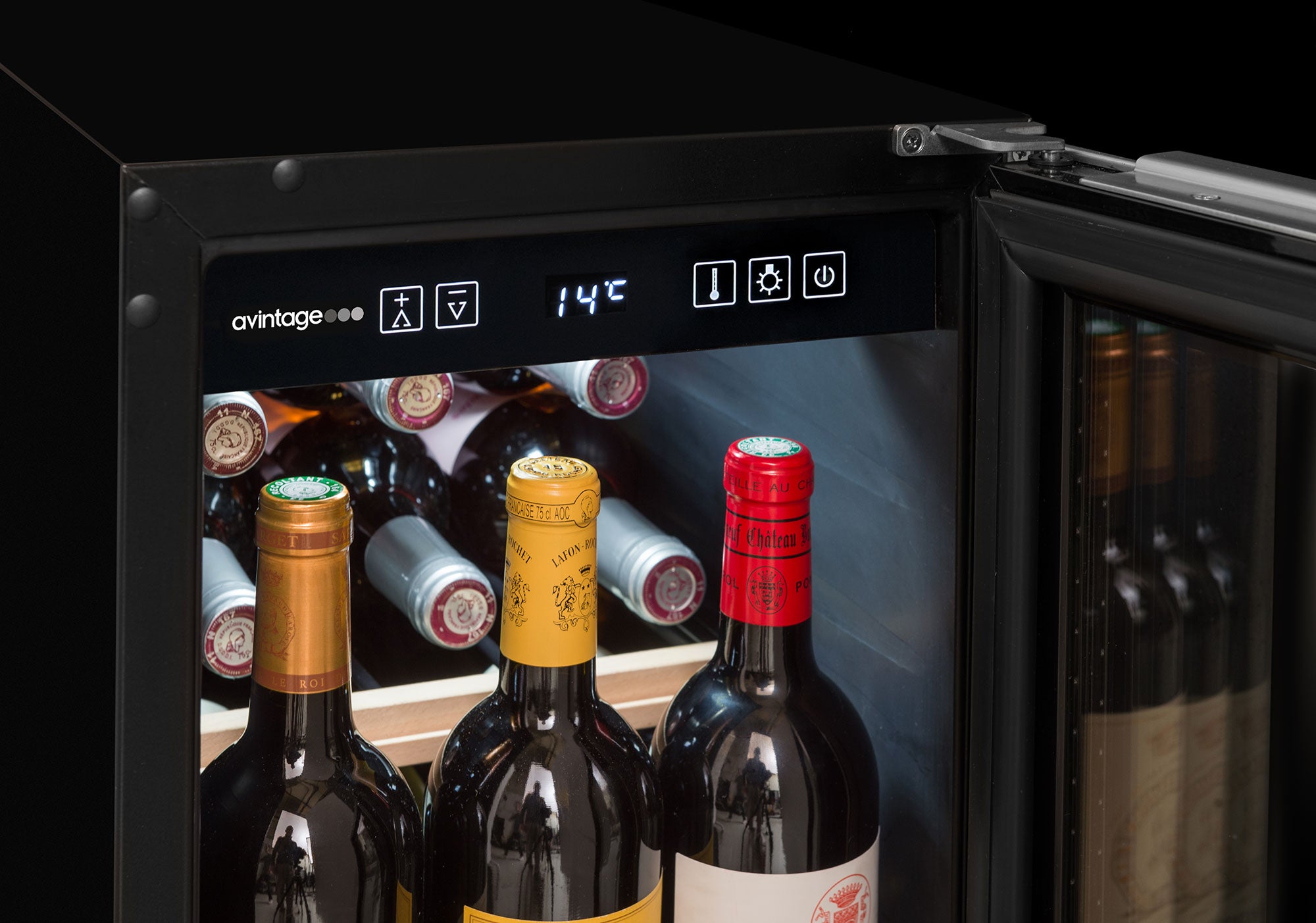 Hladnjak za vino Avintage AVU23TB1