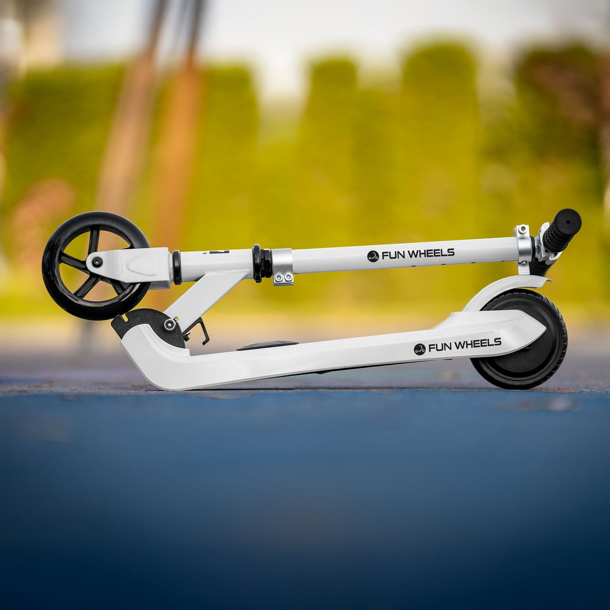 Električni romobil FUN WHEEL - bijeli