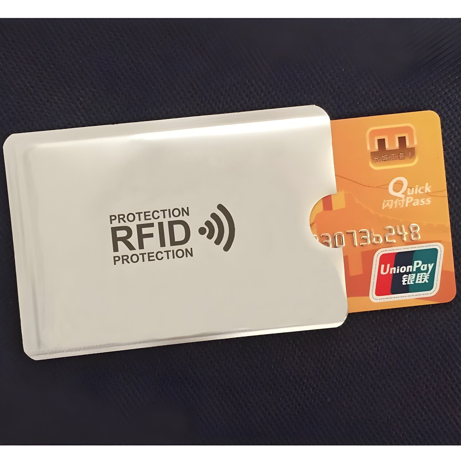 Zaštitna torbica za RFID karticu - Srebrna KP6633
